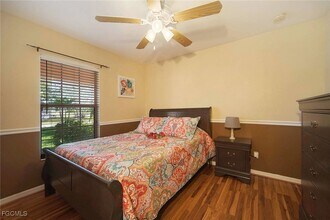 1916 NW 13th Pl in Cape Coral, FL - Foto de edificio - Building Photo