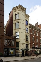 18 E 69th St in New York, NY - Building Photo