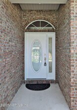 2413 Cedar Trace Dr W in Jacksonville, FL - Foto de edificio - Building Photo