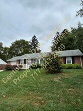 823 Glendale Rd in York, PA - Building Photo - Building Photo