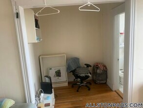 28 Quint Ave in Boston, MA - Building Photo - Building Photo