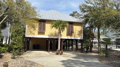 1708 25th Ave N in North Myrtle Beach, SC - Building Photo - Building Photo