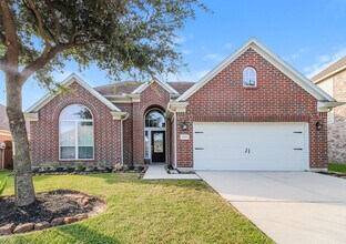 4110 Forest Rain Ln in Humble, TX - Foto de edificio - Building Photo