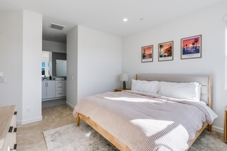 414 Caliper Way in San Marcos, CA - Foto de edificio - Building Photo