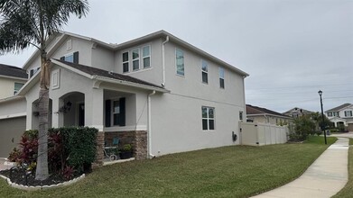 549 Bottlebrush Loop in Sanford, FL - Building Photo - Building Photo