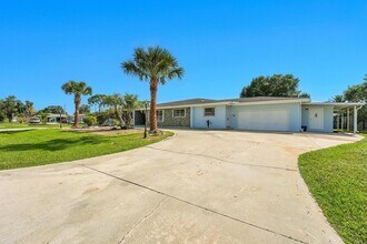 154 SE Naranja Ave in Port St. Lucie, FL - Building Photo - Building Photo
