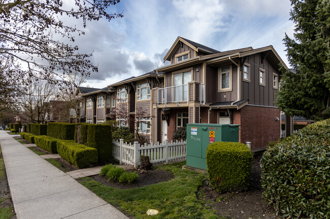 Cadence in Burnaby, BC - Building Photo - Building Photo