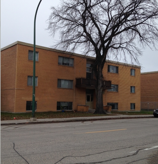 490-500 Talbot Ave in Winnipeg, MB - Building Photo - Building Photo