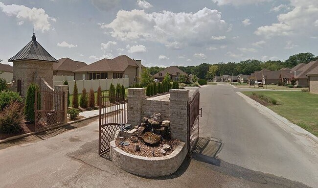 76 Copper Rdg Cv in Jackson, TN - Building Photo - Building Photo