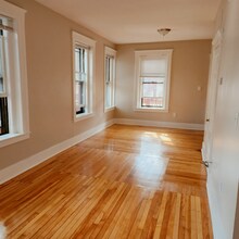 43 Austin St in Worcester, MA - Foto de edificio - Building Photo