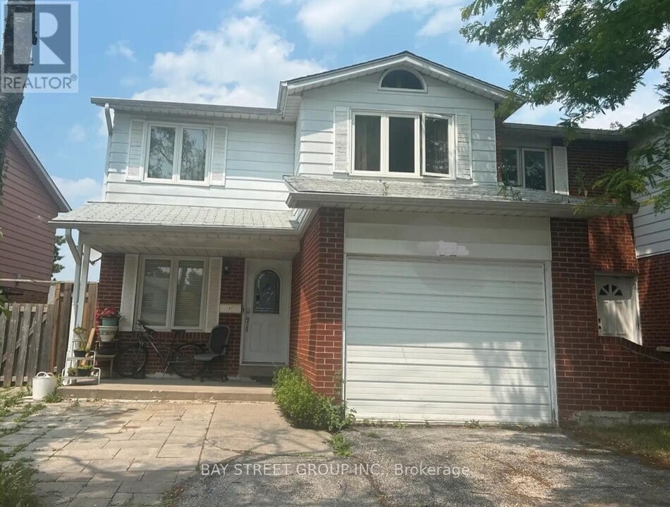 82 Apache Trail in Toronto, ON - Building Photo