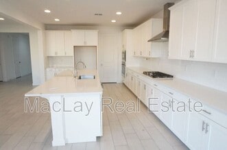 40562 W Michaels Dr in Maricopa, AZ - Building Photo - Building Photo