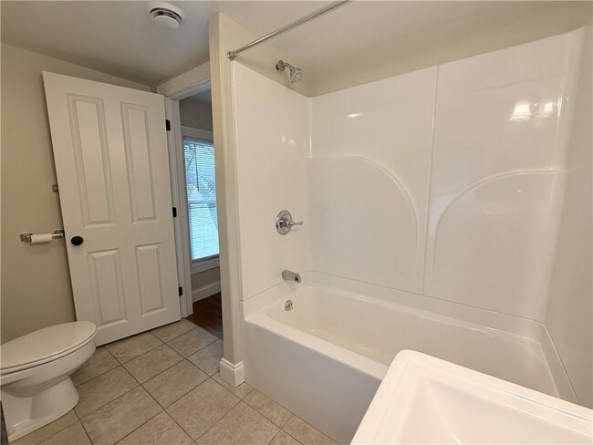 property at 206 E 11th St