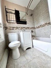 309 3rd St-Unit -7 in Jersey City, NJ - Building Photo - Building Photo