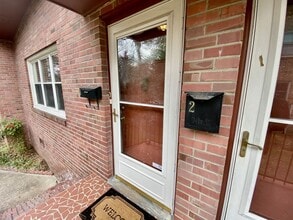 1217 Cloncurry Rd in Norfolk, VA - Building Photo - Building Photo