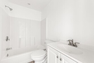 1510 E Cesar E Chavez Ave in Los Angeles, CA - Building Photo - Building Photo