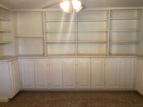 3205 Darby Ln in Denton, TX - Building Photo - Building Photo