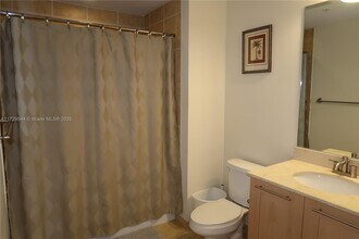 511 SE 5th Ave in Fort Lauderdale, FL - Building Photo - Building Photo