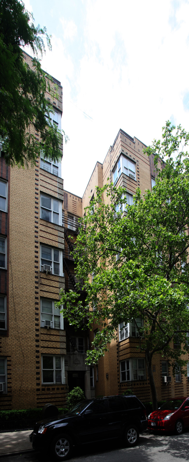 Rose Court in New York, NY - Building Photo - Building Photo