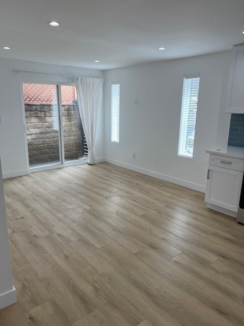 2407 Abbot Kinney Blvd, Unit #3 in Venice, CA - Building Photo - Building Photo