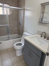 1241 E 80th St, Unit 1241 in Los Angeles, CA - Building Photo - Building Photo