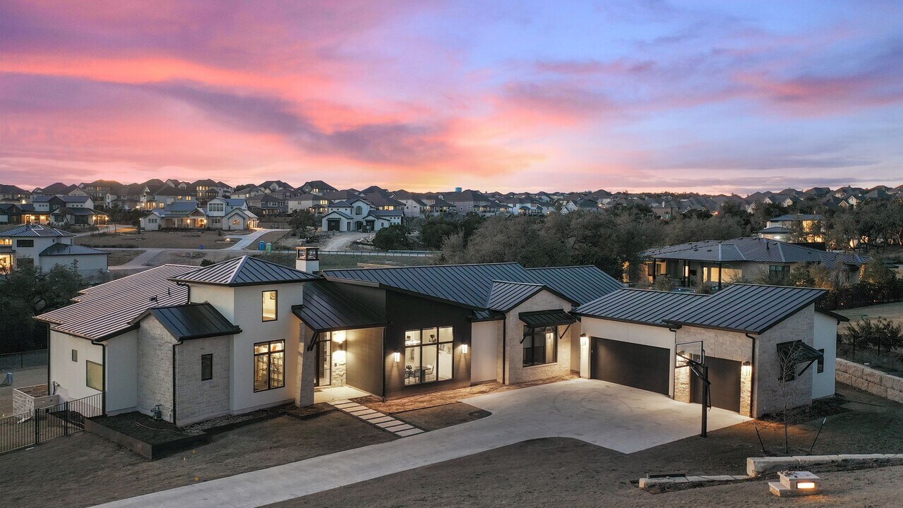 5624 Sombria Ct in Austin, TX - Building Photo