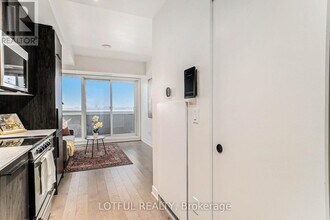 560 Rideau St in Ottawa, ON - Building Photo - Building Photo