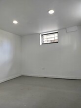 7910 S Muskegon Ave in Chicago, IL - Building Photo - Building Photo