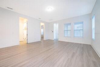 7935 Nemours Pkwy in Orlando, FL - Building Photo - Building Photo