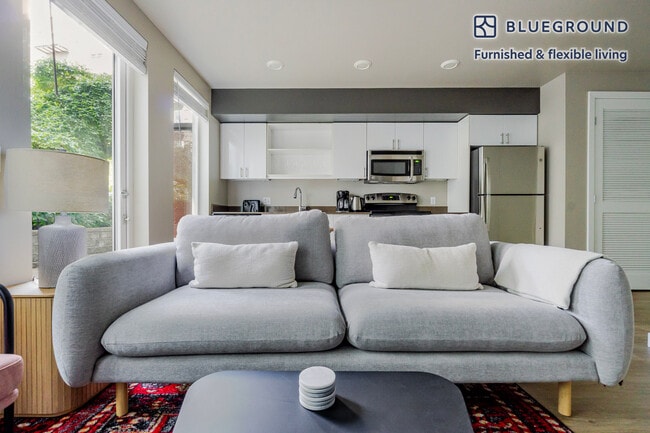 2690 152nd Ave NE in Redmond, WA - Building Photo - Building Photo