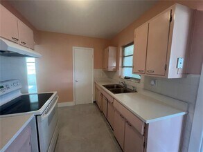 21923 Buxton Ave in Port Charlotte, FL - Building Photo - Building Photo