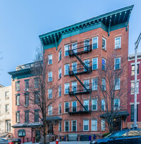 318 Hudson St in Hoboken, NJ - Foto de edificio - Building Photo