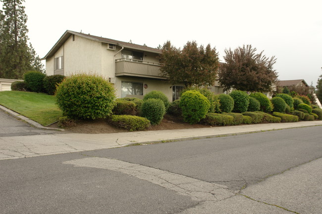 3002 E 30th Ave in Spokane, WA - Foto de edificio - Building Photo