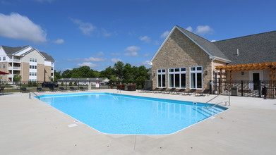 Heritage Preserve Apartments in Hilliard, OH - Building Photo - Building Photo