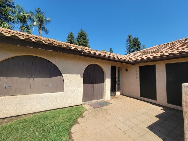 3819 Damsen Ave in Visalia, CA - Building Photo - Building Photo