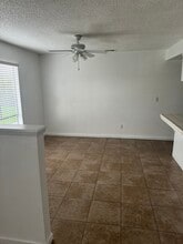 1830 E Laura Ave in Visalia, CA - Building Photo - Building Photo