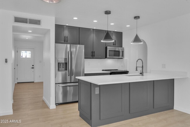 property at 931 S Toltec