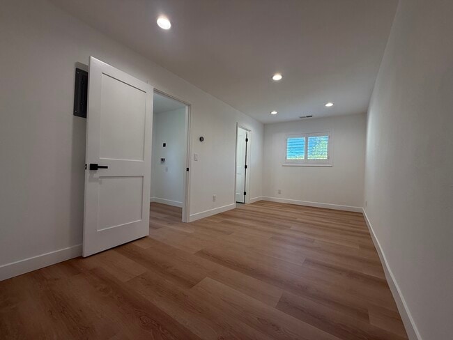 27733 Dickens Ave in Hayward, CA - Building Photo - Building Photo