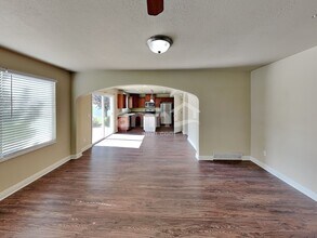 865 Southhampton Dr in North Salt Lake, UT - Foto de edificio - Building Photo