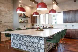Wilder in Austin, TX - Foto de edificio - Interior Photo