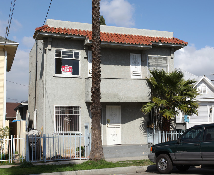 453 W 9th St in Long Beach, CA - Building Photo