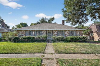 15707 Lone Tree Dr in Houston, TX - Building Photo - Building Photo