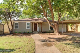 2609 33rd St in Lubbock, TX - Building Photo - Building Photo