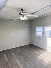 110 N Michigan St in Lawrence, KS - Building Photo - Building Photo