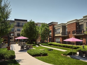 Quarry Place at Tuckahoe in Tuckahoe, NY - Foto de edificio - Building Photo