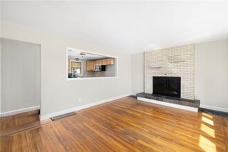 50 Memorial Ave in Johnston, RI - Building Photo - Building Photo
