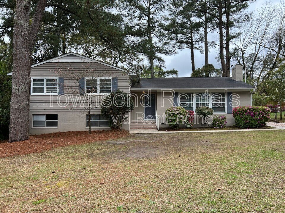 2621 Bennington Rd in Fayetteville, NC - Building Photo