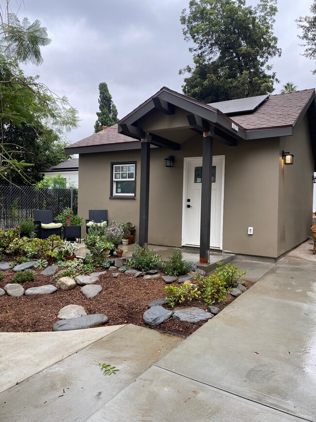 property at 1075 E Howard St