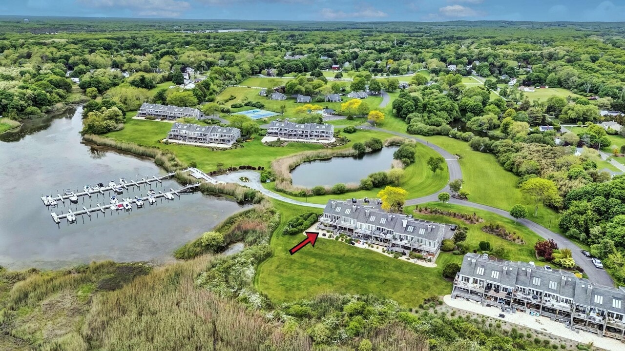 23 Pameeches Path in East Moriches, NY - Building Photo