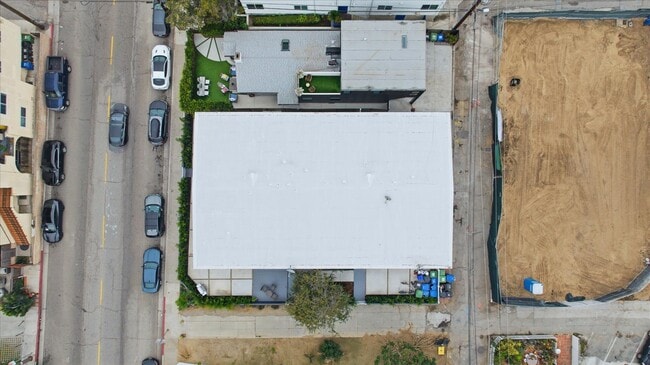 3320 Pacific in Marina Del Rey, CA - Foto de edificio - Building Photo